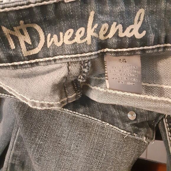 ND Weekend Jeans Women’s Size 14 Blue Denim Wings Embroidered Pockets Stretch - Picture 3 of 10